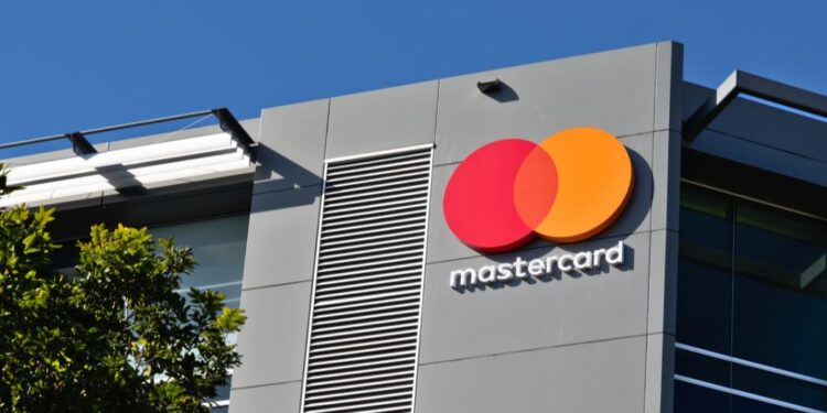Ανάληψη μετρητών απευθείας στο ταμείο: Η Mastercard φέρνει στην Ελλάδα νέο μοντέλο συναλλαγών από το 2026