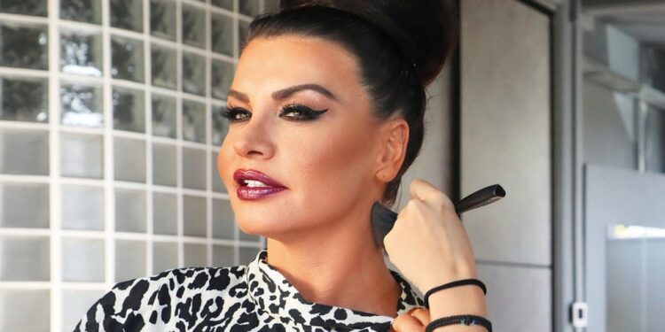 Νίνα Λοτσάρη