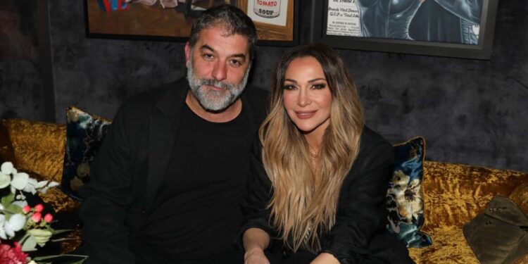 Η σχέση του Βασίλη Μπισμπίκη με την Κρήτη και η προσωπική του εξομολόγηση για τη Δέσποινα Βανδή