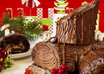Γιορτινή συνταγή: Χριστουγεννιάτικος σοκολατένιος κορμός