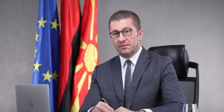 Μίτσκοσκι: «Ιερό για μένα το όνομα Μακεδονία» – Νέα ένταση με την Ελλάδα για τη Συμφωνία των Πρεσπών