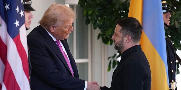 ΕΕ και ΗΠΑ σχεδιάζουν 800 δισ. δολάρια για την ανοικοδόμηση της Ουκρανίας μετά από συμφωνία ειρήνης