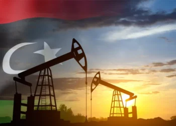 Συμφωνία-μαμούθ 25 ετών για το πετρέλαιο υπέγραψε η Λιβύη με TotalEnergies και ConocoPhillips