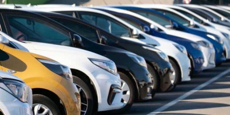 Ευρωπαϊκή αγορά αυτοκινήτου 2025: Τρίτη χρονιά ανόδου με «καύσιμο» την ηλεκτροκίνηση