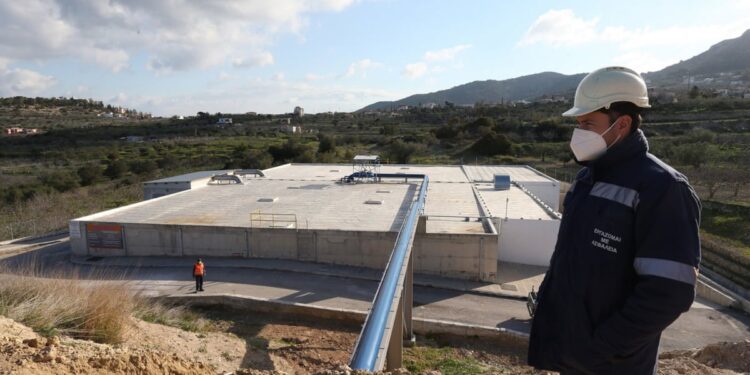  Αίγινα: Ακατάλληλο το νερό σύμφωνα με πόρισμα της Περιφερειακής Ενότητας Πειραιά