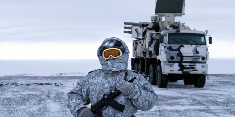 Ρωσία καταγγέλλει στρατιωτικοποίηση της Αρκτικής από το NATO με φόντο τη Γροιλανδία