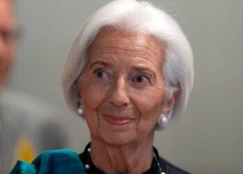 Financial Times: Οι πραγματικές αποδοχές της Κριστίν Λαγκάρντ στην ΕΚΤ αγγίζουν τις 726.000 ευρώ