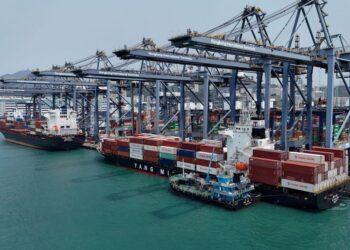 Εξαγωγές: Οριακή άνοδος τον Νοέμβριο 2025 – Σημαντική βελτίωση στο εμπορικό ισοζύγιο