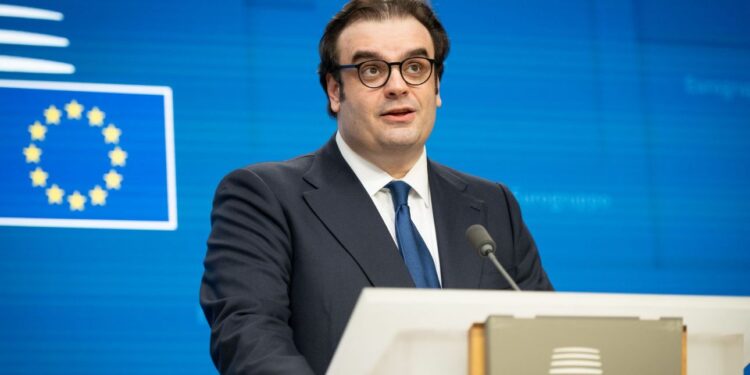 Διπλός ρόλος για την Ελλάδα στο Eurogroup με φόντο κρίσιμες ευρωπαϊκές αποφάσεις