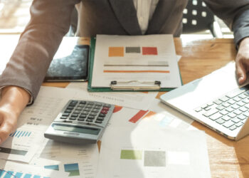 Εφορία: Τι δεν πρέπει να κάνετε για να δικαιολογήσετε τραπεζικές καταθέσεις