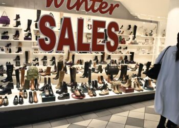 Ανοιχτά τα καταστήματα τις Κυριακές 18 και 25 Ιανουαρίου λόγω χειμερινών εκπτώσεων