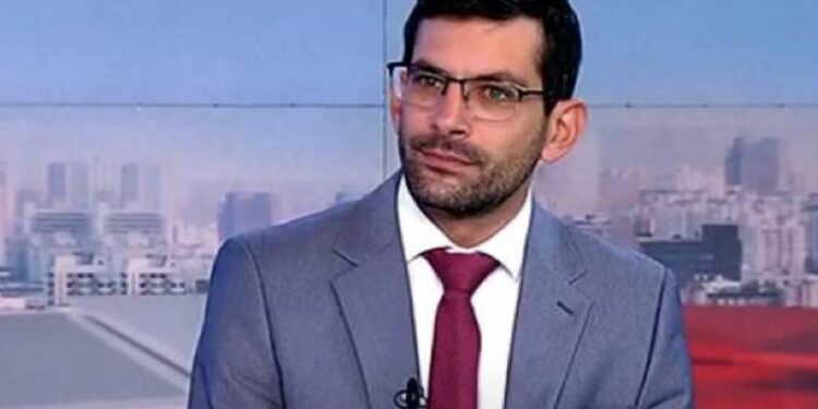 Ο Κωνσταντίνος Σινάνης μιλά ανοιχτά και στέλνει μήνυμα δύναμης στους κατοίκους του νησιού