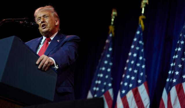 Ανησυχία για τη Γροιλανδία: Ο Τραμπ δεν αποκλείει τη χρήση στρατού για την «απόκτησή» της