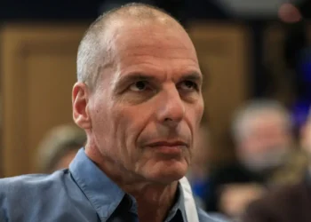 Γιάνης Βαρουφάκης: «Δυστυχώς, η Αριστερά δεν φάνηκε αντάξια της ελπίδας που γέννησε» (Συνέντευξη)