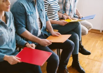 ΕΛΣΤΑΤ: Υποχώρησε το ποσοστό της ανεργίας το Νοέμβριο -Αναλυτικά τα στοιχεία