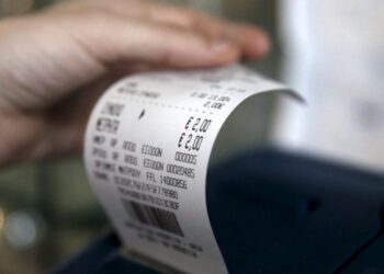 Τέλος στην αυτόματη εκτύπωση αποδείξεων: Η ψηφιακή μετάβαση και το περιβαλλοντικό αποτύπωμα