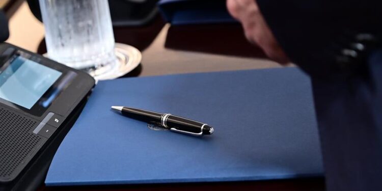 Νέο πακέτο μέτρων 2026–2027: Κατάργηση τέλους επιτηδεύματος και μείωση προκαταβολής φόρου στο επίκεντρο