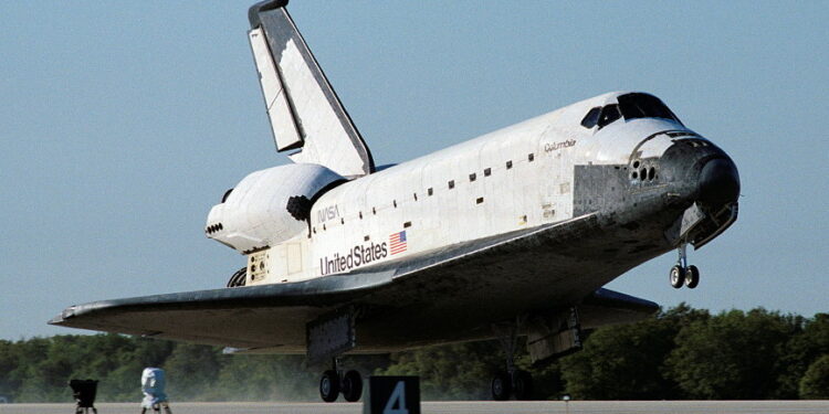 Σαν σήμερα 1 Φεβρουαρίου: Από τη γέννηση του Χόλιγουντ μέχρι την τραγωδία του διαστημικού λεωφορείου Κολούμπια