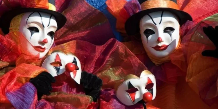 Καρναβάλι στην Αθήνα: Η μεγάλη αποκριάτικη παρέλαση στο κέντρο και γλέντι σε 2 πλατείες