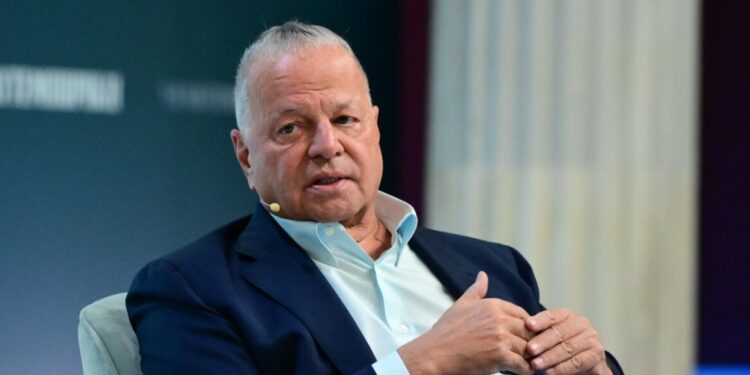 Η Metlen «φωτίζει» τα ταμεία της: Στρατηγική πώληση 283 MW στο Ηνωμένο Βασίλειο