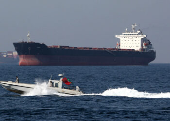 Στενά του Ορμούζ: Το κλείσιμο και η εκτόξευση στις τιμές του πετρελαίου