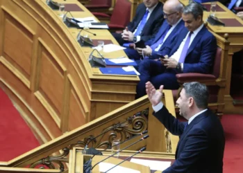 Ανδρουλάκης σε Μητσοτάκη: «Κάνατε τη Βουλή εξοχικό της Ευρωπαϊκής Εισαγγελίας»