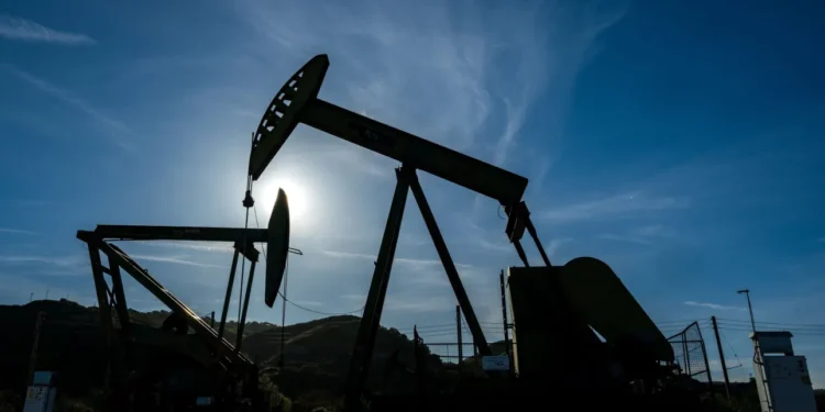 Άνοδος στο Brent λόγω αβεβαιότητας για την εκεχειρία ΗΠΑ – Ιράν