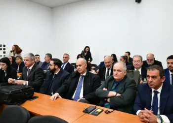 Συνεχίζεται σήμερα η δίκη για τα Τέμπη – Τι προβλέπει η νέα διάταξη της προέδρου