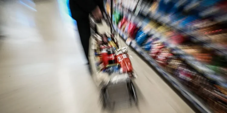 Πόλεμος στο Ιράν: Πού αναμένονται οι πρώτες ελλείψεις στα σούπερ μάρκετ στην Ελλάδα