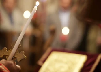 Άγιο Φως: Το πρωί του Μεγάλου Σαββάτου στα Ιεροσόλυμα η ελληνική αποστολή – Χωρίς πιστούς η τελετή