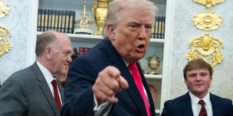 Τραμπ σε Ιράν: «Έχετε 48 ώρες… μετά κόλαση» – Τεχεράνη: «Δεν αρνηθήκαμε συνομιλίες στο Πακιστάν»