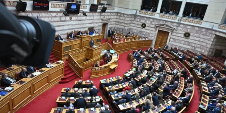 Βουλή: Σήμερα η συζήτηση σε επίπεδο αρχηγών για το Κράτος Δικαίου – Στις 11:00 η παρέμβαση του Κυριάκου Μητσοτάκη