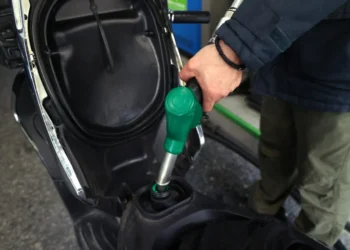 Βενζίνη: Πόσο θα αυξηθεί η τιμή της και πότε θα γίνουν οι τελευταίες πληρωμές για το Fuel Pass