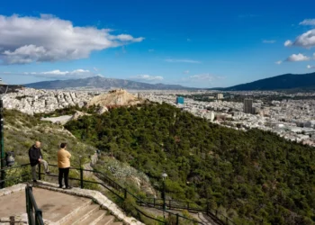 Καιρός: Άνοιξη με 25άρια από σήμερα – Πέφτει η θερμοκρασία από Μεγάλη Παρασκευή