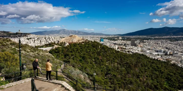 Καιρός: Άνοιξη με 25άρια από σήμερα – Πέφτει η θερμοκρασία από Μεγάλη Παρασκευή