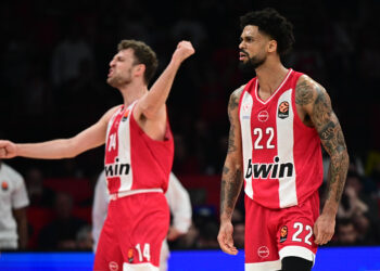 Ολυμπιακός – Ρεάλ Μαδρίτης 102-88: Τη… διέλυσε με σούπερ δίδυμο Ντόρσεϊ – Βεζένκοφ