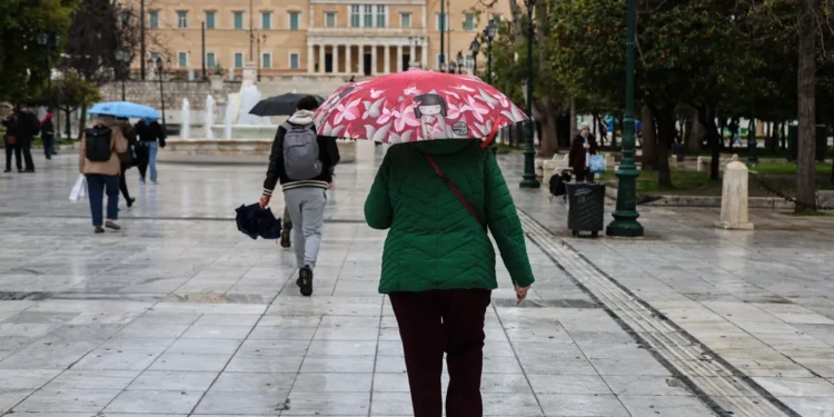 Καιρός: Βροχές, καταιγίδες, χαλάζι και νέα πτώση της θερμοκρασίας – Άνεμοι έξι μποφόρ στα πελάγη
