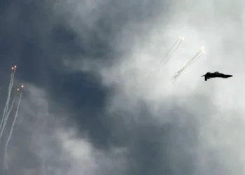 Το Ιράν ρίχνει αμερικανικά μαχητικά, πιλότοι αγνοούνται και η εκεχειρία οδηγείται σε ναυάγιο