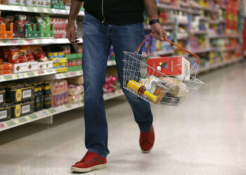 Πώς ο πόλεμος στη Μέση Ανατολή αλλάζει και τις καταναλωτικές μας συνήθειες