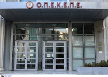 ΟΠΕΚΕΠΕ 2: Οι πολιτικές αναταράξεις, ο ανασχηματισμός και η… πόρτα στα ψηφοδέλτια