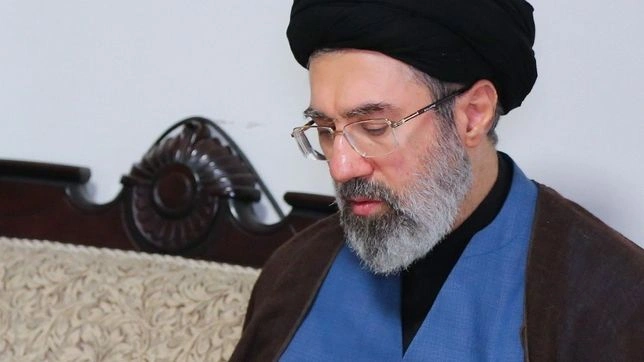 Times: Σε «κρίσιμη» κατάσταση νοσηλεύεται ο Μοτζτάμπα Χαμενεΐ