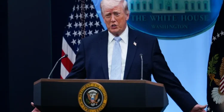 Τραμπ: Παραμένουμε στο Ιράν μέχρι να τηρηθεί η συμφωνία εκεχειρίας – Σφοδρά «πυρά» κατά ΝΑΤΟ