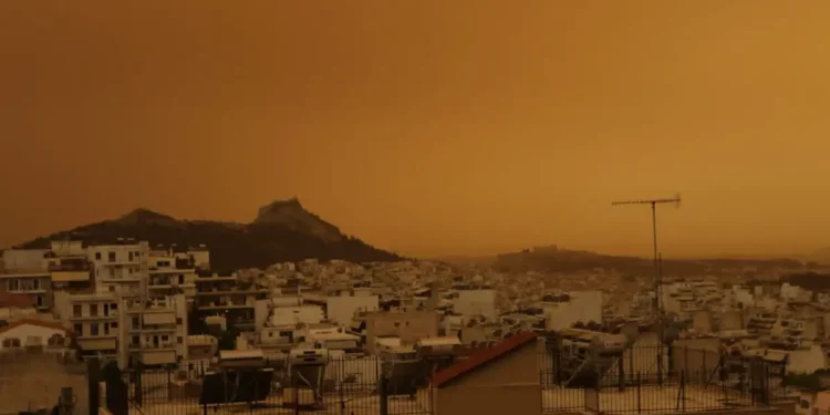 Καιρός: Οι περιοχές που θα «πνιγούν» από την αφρικανική σκόνη τις επόμενες ώρες – Στους 25 βαθμούς η θερμοκρασία