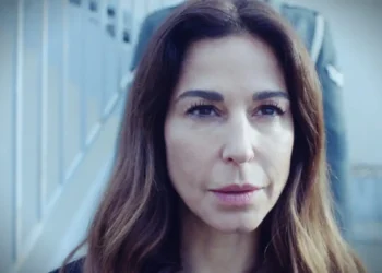 Άγιος έρωτας – επόμενο επεισόδιο: Η Χριστίνα αποκαλύπτει στον Κυριάκο ότι οι γιοι του έχουν μπλέξει