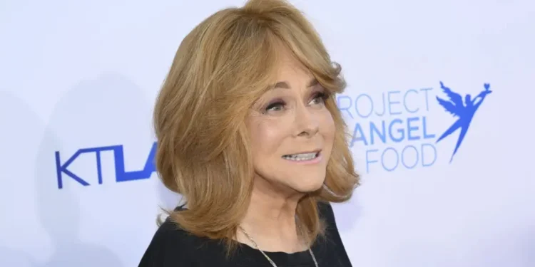 Η θρυλική ηθοποιός Αν Μάργκρετ στο νοσοκομείο μετά από σοβαρό ατύχημα στο σπίτι της