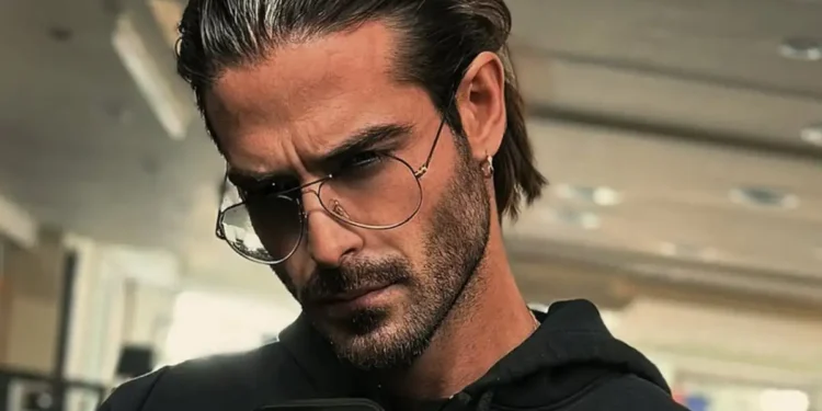 Ο Άρης Μουγκοπέτρος επιστρέφει στη μουσική – Κυκλοφορεί ένα νέο κομμάτι με τίτλο «Comeback»