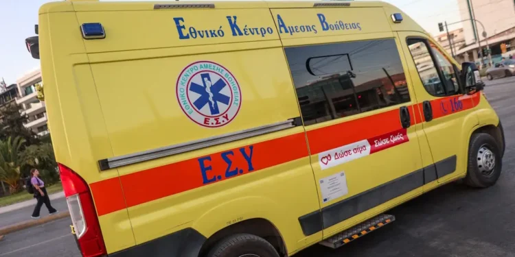 Τραγωδία στον Κολωνό: Διευθύντρια σχολείου έπεσε από την ταράτσα της πολυκατοικίας της