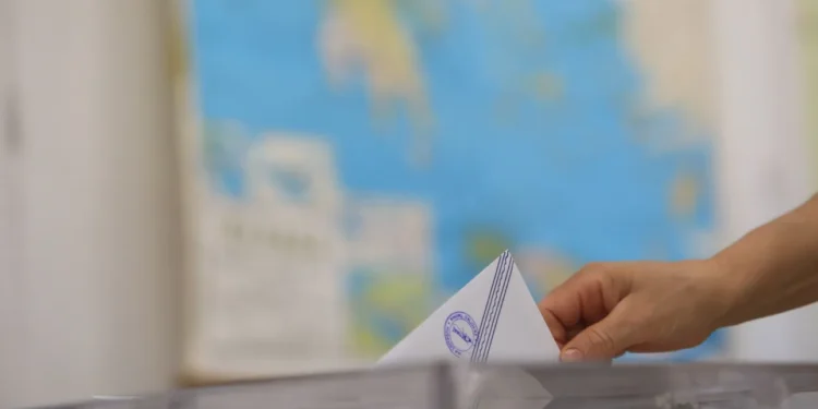 Δημοσκόπηση Pulse: Στο 31% η ΝΔ, 16,5 μονάδες μπροστά από το ΠΑΣΟΚ – Πώς αξιολογούνται τα μέτρα