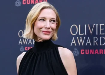 Κέιτ Μπλάνσετ: Ύψωσε το δάχτυλο σε φωτογράφο που της φώναζε