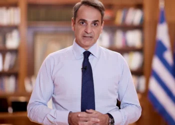 Η «μάχη με το βαθύ κράτος» και οι λεπτές ισορροπίες στους «γαλάζιους» βουλευτές